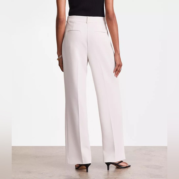 LOFT Versa Crepe Drape Pleated Relaxed Straight Pants Petite NWT - Picture 2 of 12